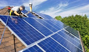 Service d'installation de photovoltaïque et tuiles photovoltaïques à Eloyes